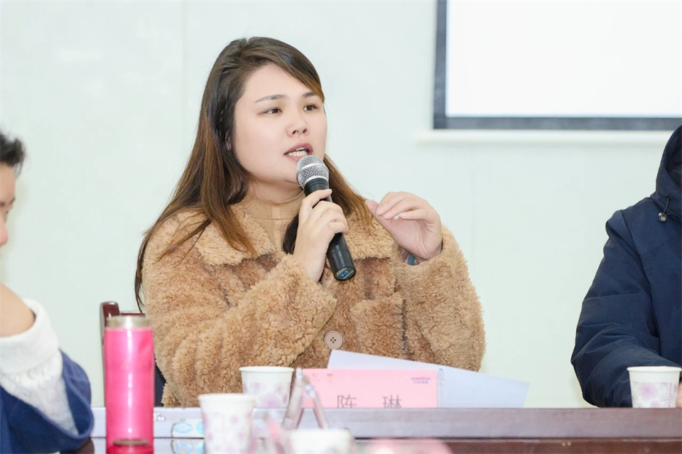 長龍街道、山河智能召開首屆年貨盛惠暨送春聯文化惠民活動工作會議