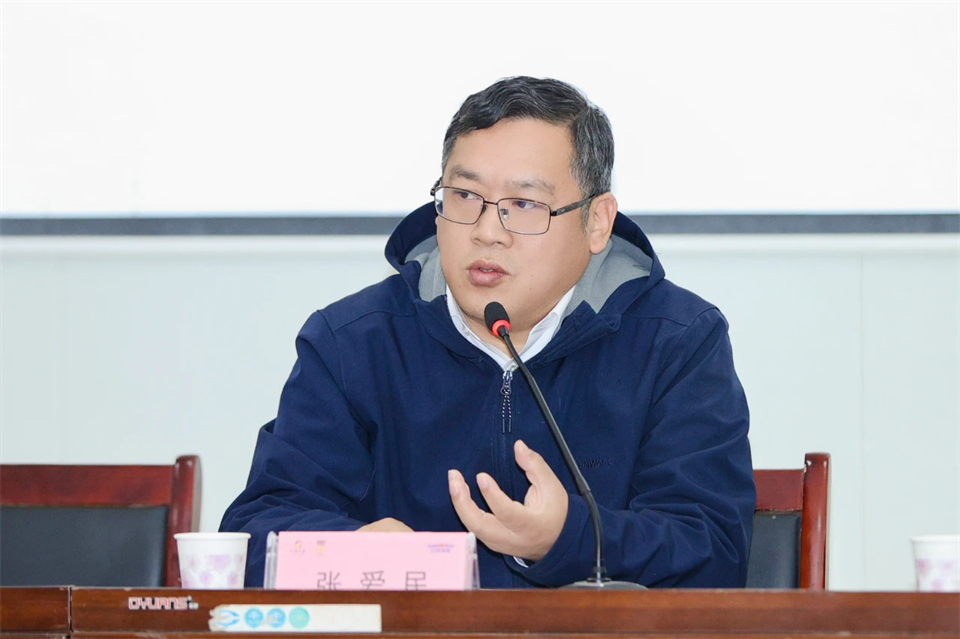 長龍街道、山河智能召開首屆年貨盛惠暨送春聯文化惠民活動工作會議