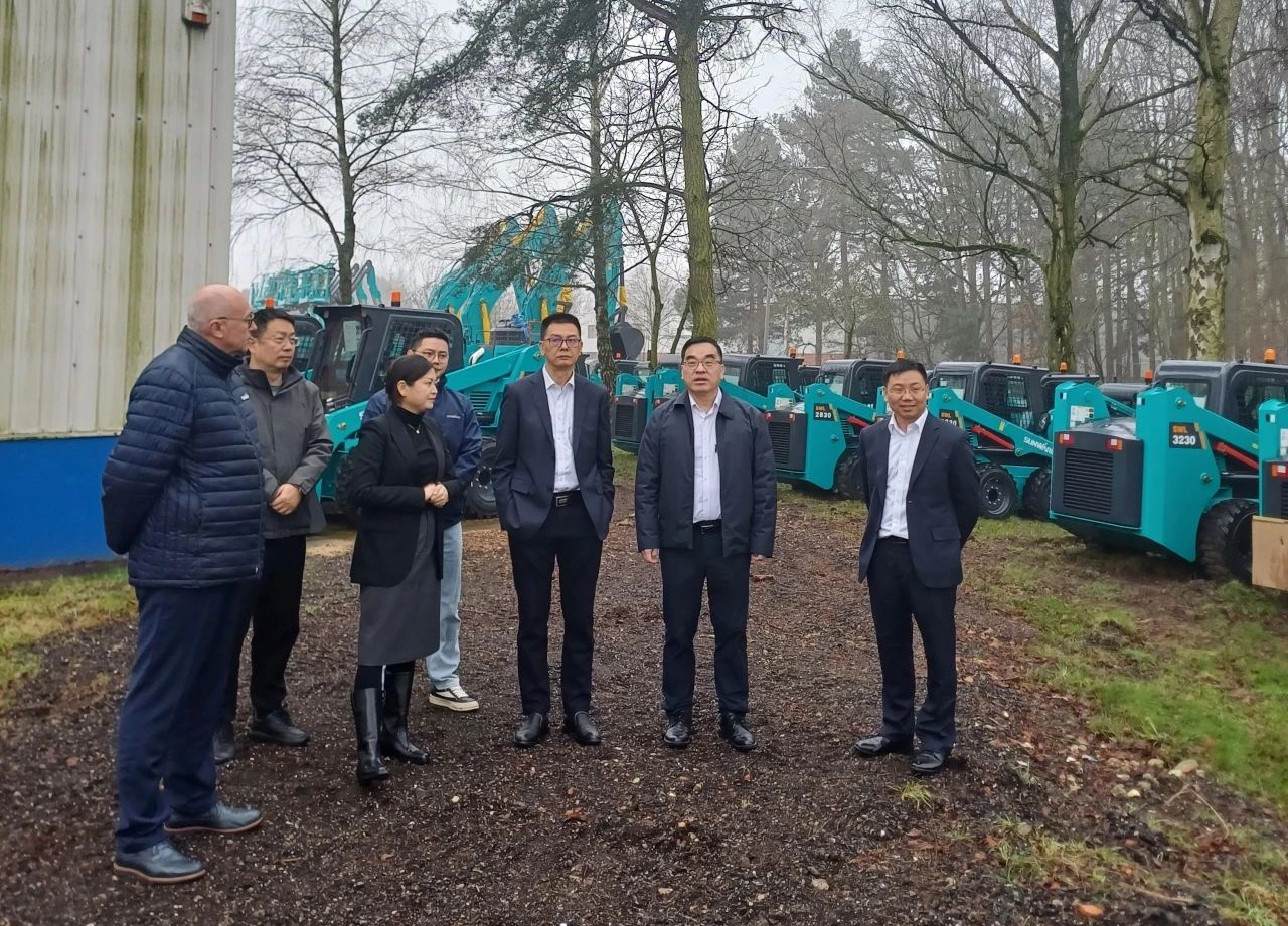 廣州工控集團總經理王福鑄率隊考察山河智能歐洲子公司