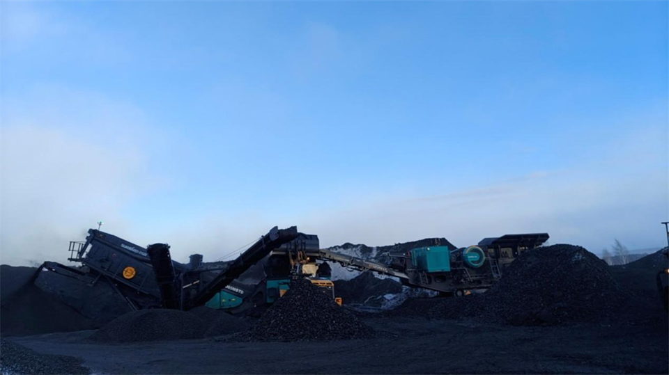 不懼-30℃極寒挑戰，山河普石勒破碎篩分設備穩定運行！