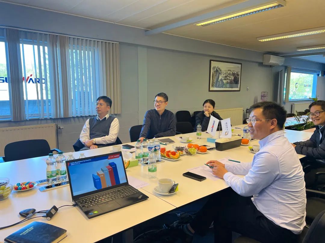 山河智能董事長付向東帶隊赴歐洲子公司考察調研