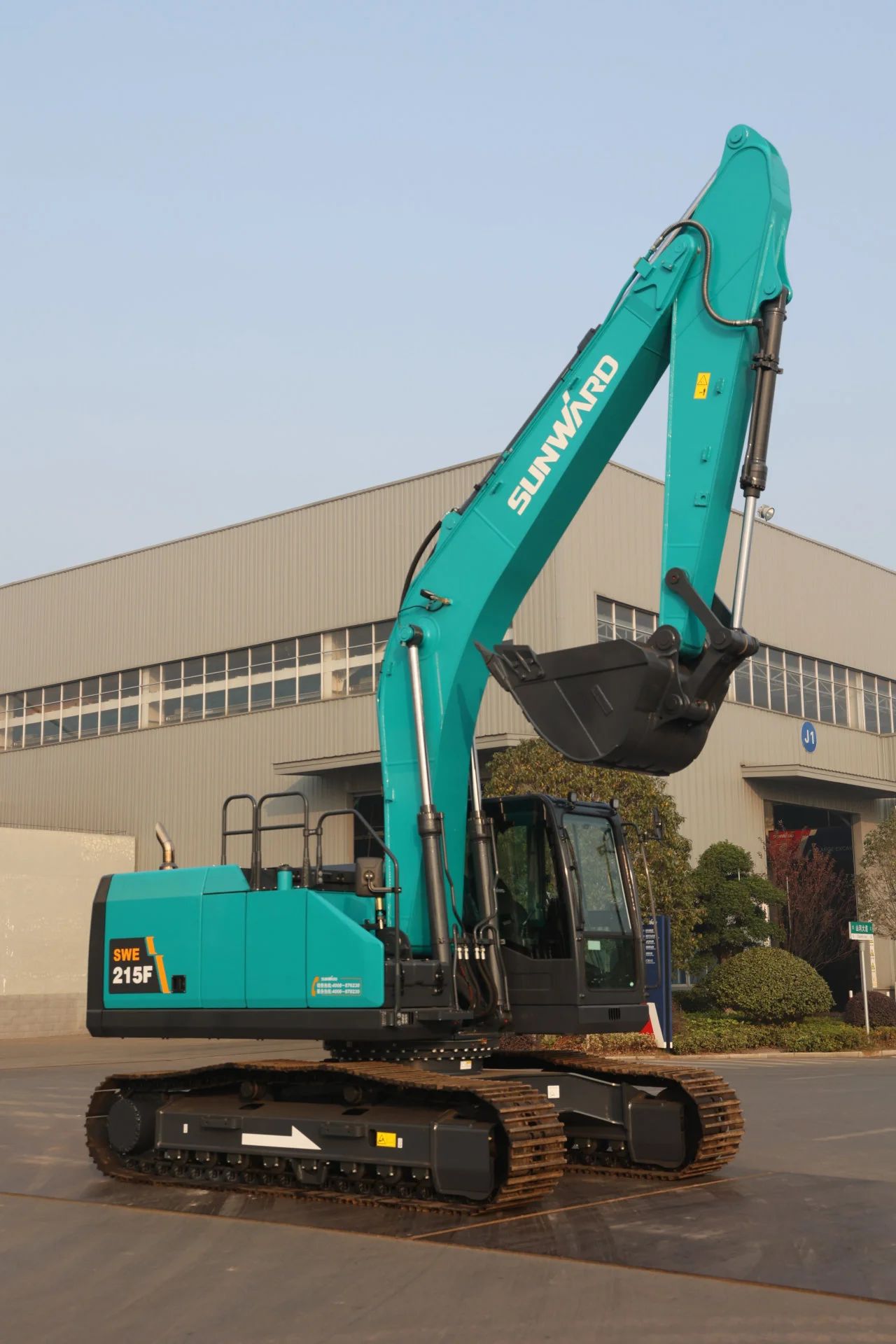 聚焦市場需求，山河智能三款精品工程液壓挖掘機成功下線