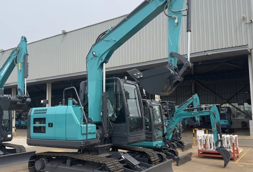 聚焦市場需求，山河智能三款精品工程液壓挖掘機成功下線