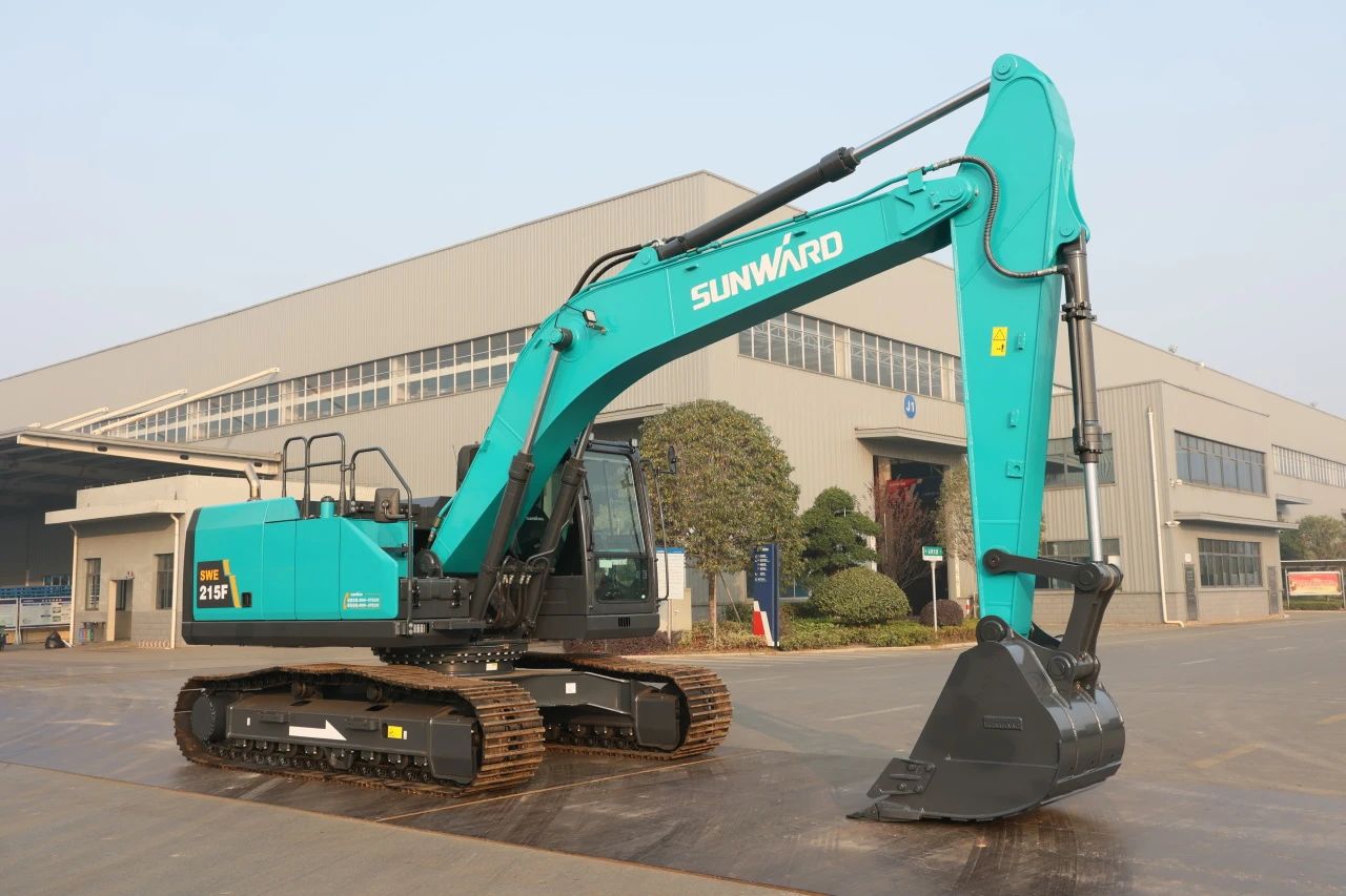 聚焦市場需求，山河智能三款精品工程液壓挖掘機成功下線