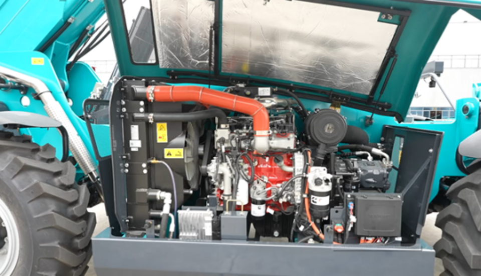 2025 CICEE | 變裝升級！新一代SWTH4517叉裝車硬核亮相長沙展