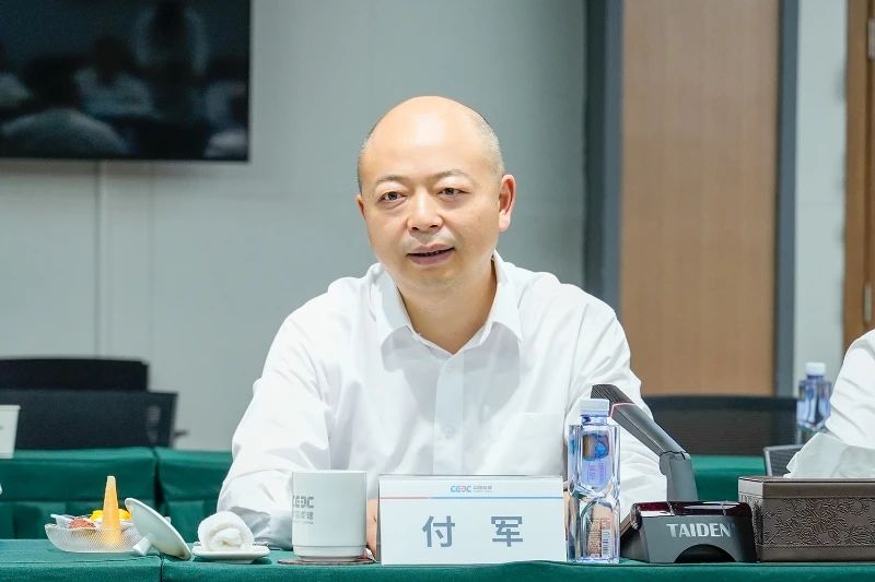 山河智能與易普力公司深化戰略合作，共筑混裝設備技術轉化新標桿