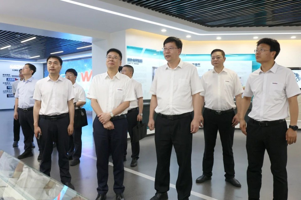 中國工程院院士、中南林業科技大學黨委書記吳義強一行到山河智能開展訪企拓崗活動