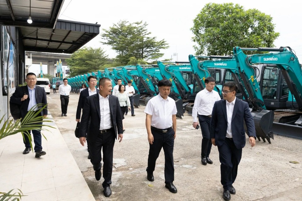 廣州工控集團黨委書記、董事長景廣軍率隊考察山河智能印尼子公司