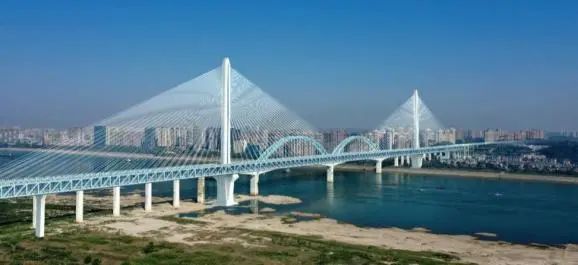 再戰“世界級工程”！山河智能旋挖鉆機助力宜昌長江公鐵大橋建設