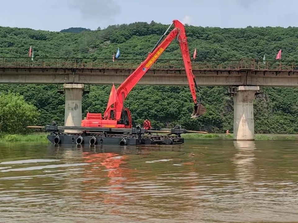 硬核破解“最后一公里”難題，山河智能應急救援設備助力“應急使命·2025”演習！