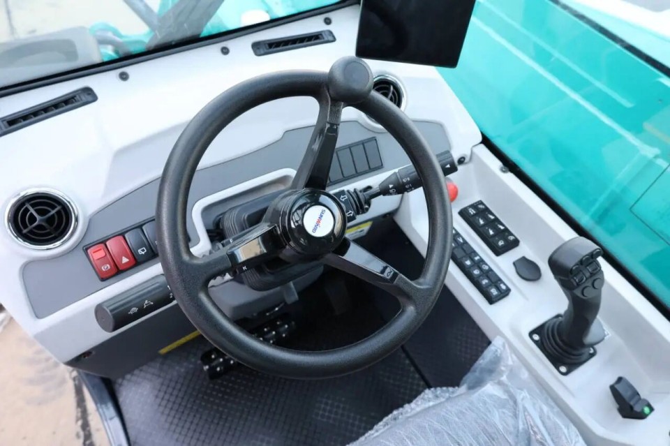 高端機型“雙箭齊發”！山河智能兩款伸縮臂叉裝車成功下線