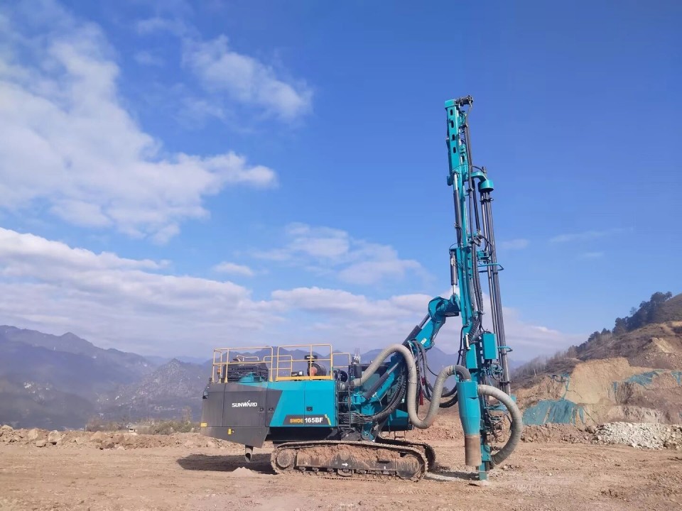 創新引領，實力見證！山河智能明星產品榮登“2025工程機械TOP10年度榜”