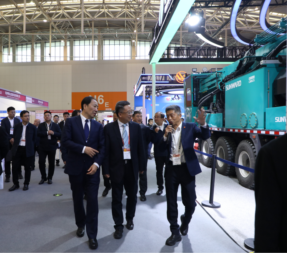 山河智能攜手“戰略合作伙伴”中國煤炭地質總局精彩亮相2025中國國際礦業大會