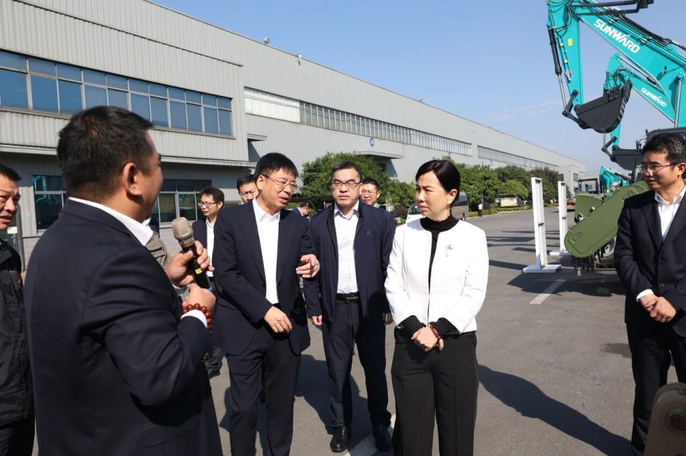 聚焦應急裝備研發生產，共探實戰適配新路徑——廣州市應急管理局黨委書記、局長葉芳調研山河智能