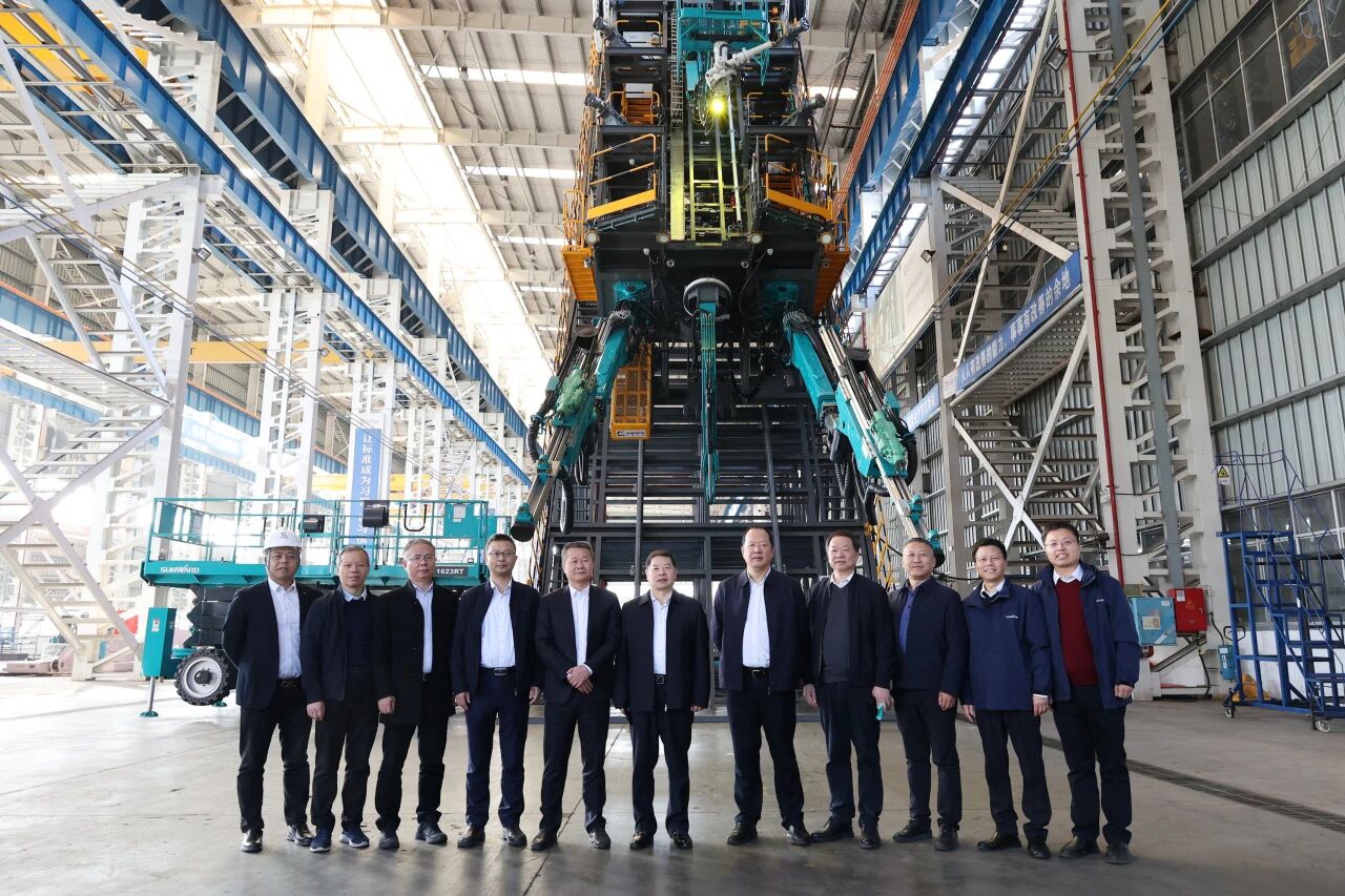 共謀合作、共贏發展！中國能建葛洲壩集團黨委書記、董事長譚華到訪山河智能