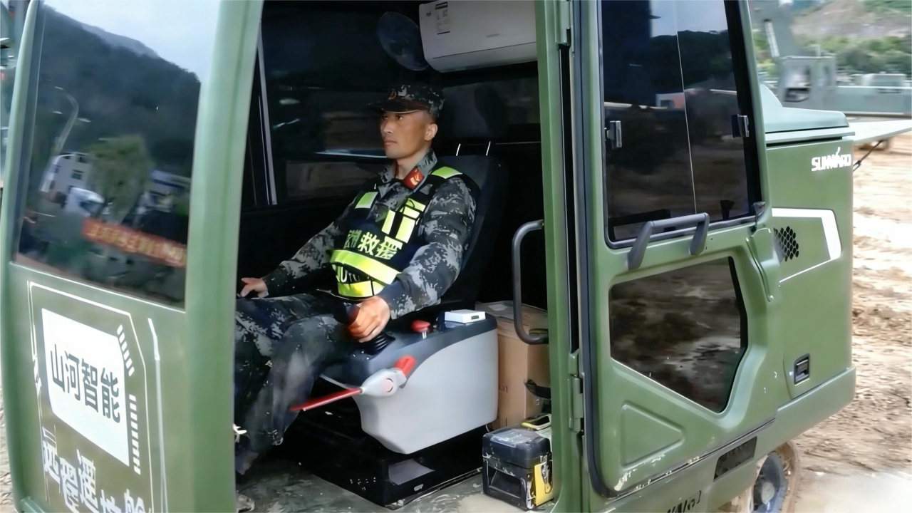 智能遙控挖掘機獲評湖南省制造業單項冠軍，彰顯山河智能創新實力