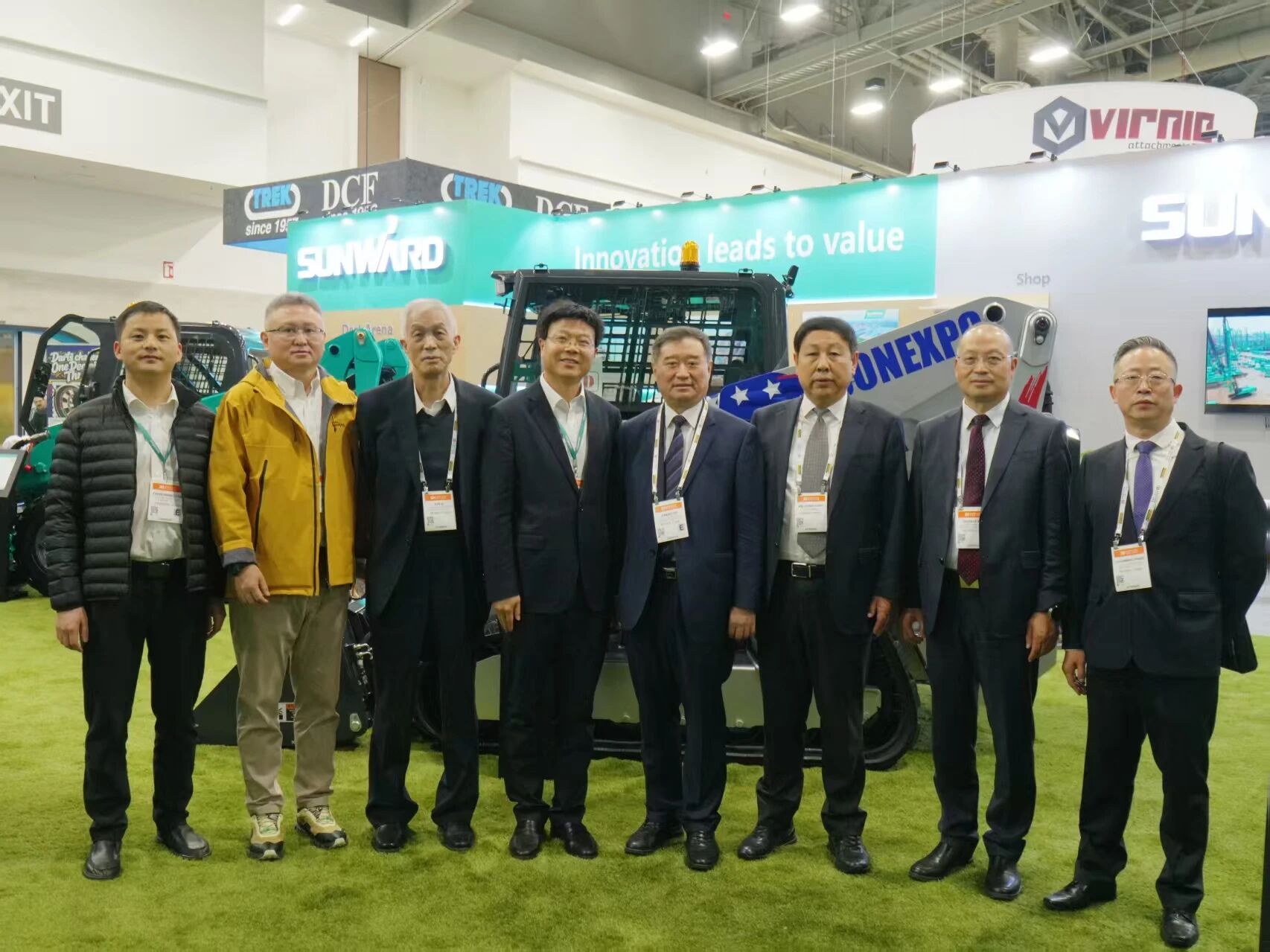 2026美國拉展 | 中國工程機械工業協會會長蘇子孟一行到訪山河智能展位