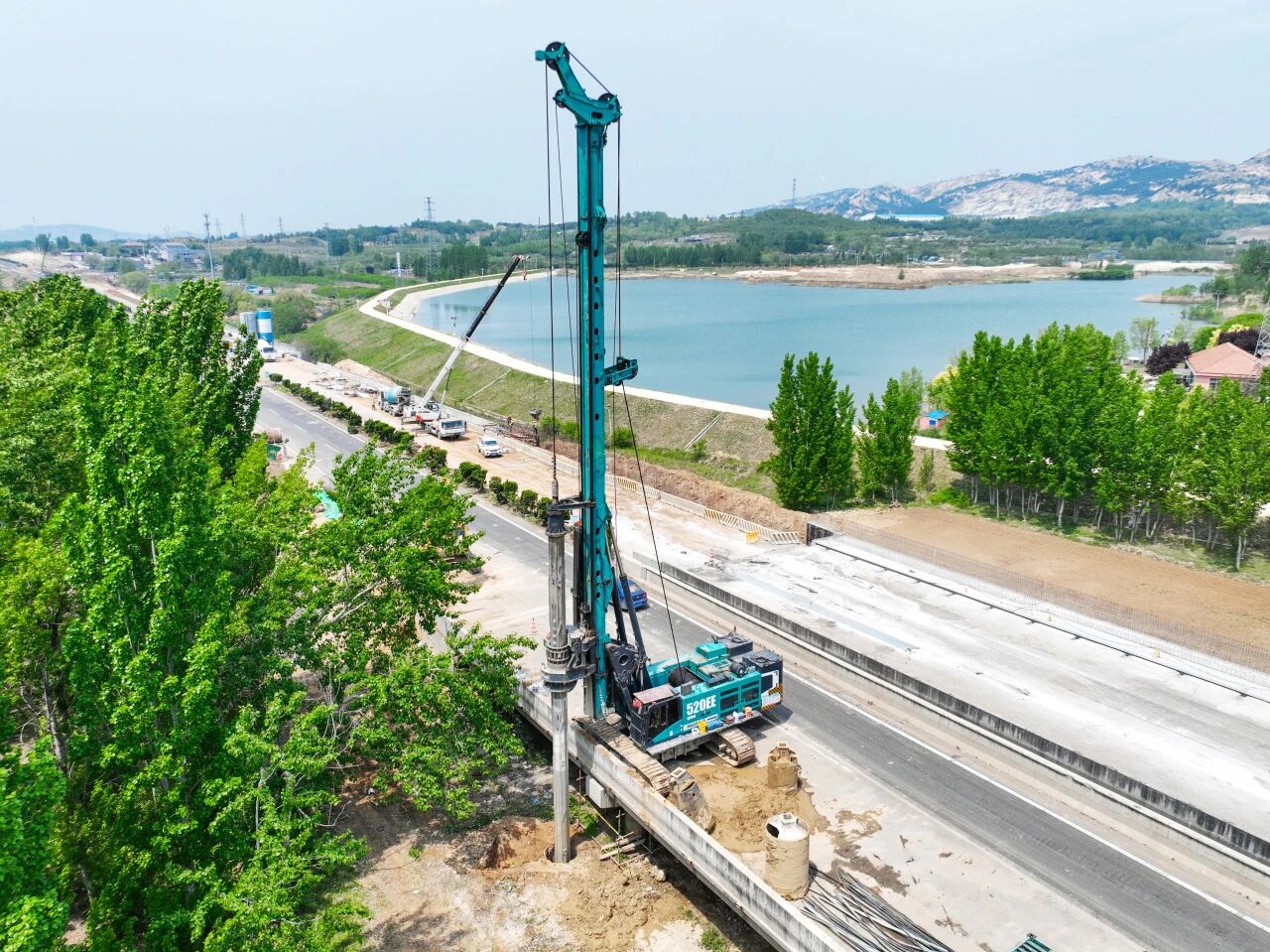 直擊施工一線，山河智能增程式旋挖鉆機(jī)實(shí)力助建國家重點(diǎn)工程