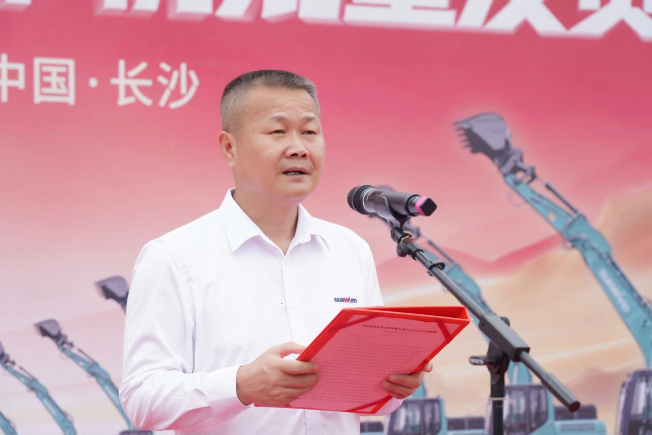 山河智能輪履兩用多功能開帶機(jī)批量交付國家林草系統(tǒng)，助力森林草原生態(tài)防護(hù)